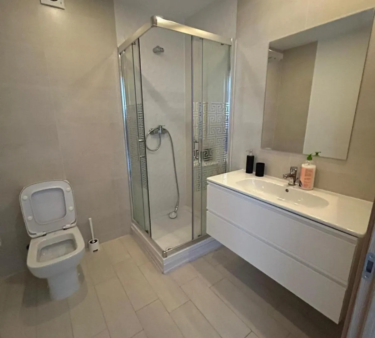 Aparthotel Oasis Boekarest Appartement