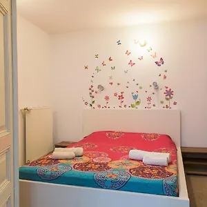 Center Walking And Bucureşti