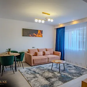 Yamaluxe - Blue & Pink Vibes Bucureşti